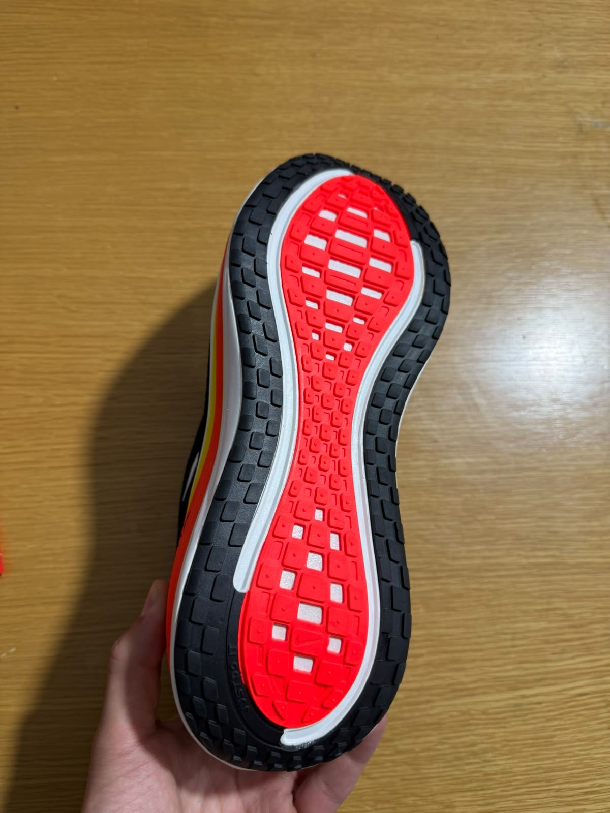 Nike Vomero Plus Black/Orange Stock