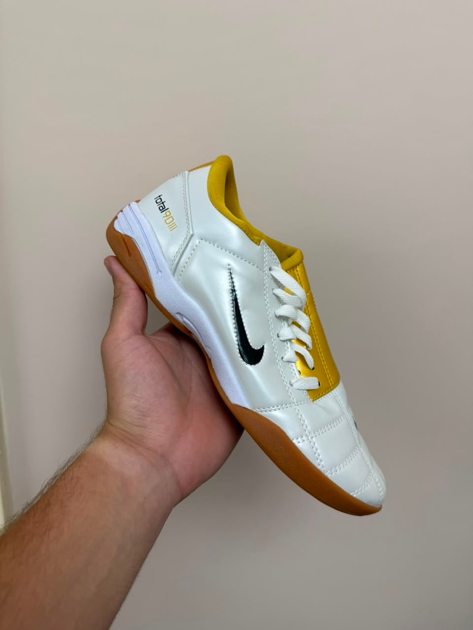 Retro T90 Futsal Gold White Stock