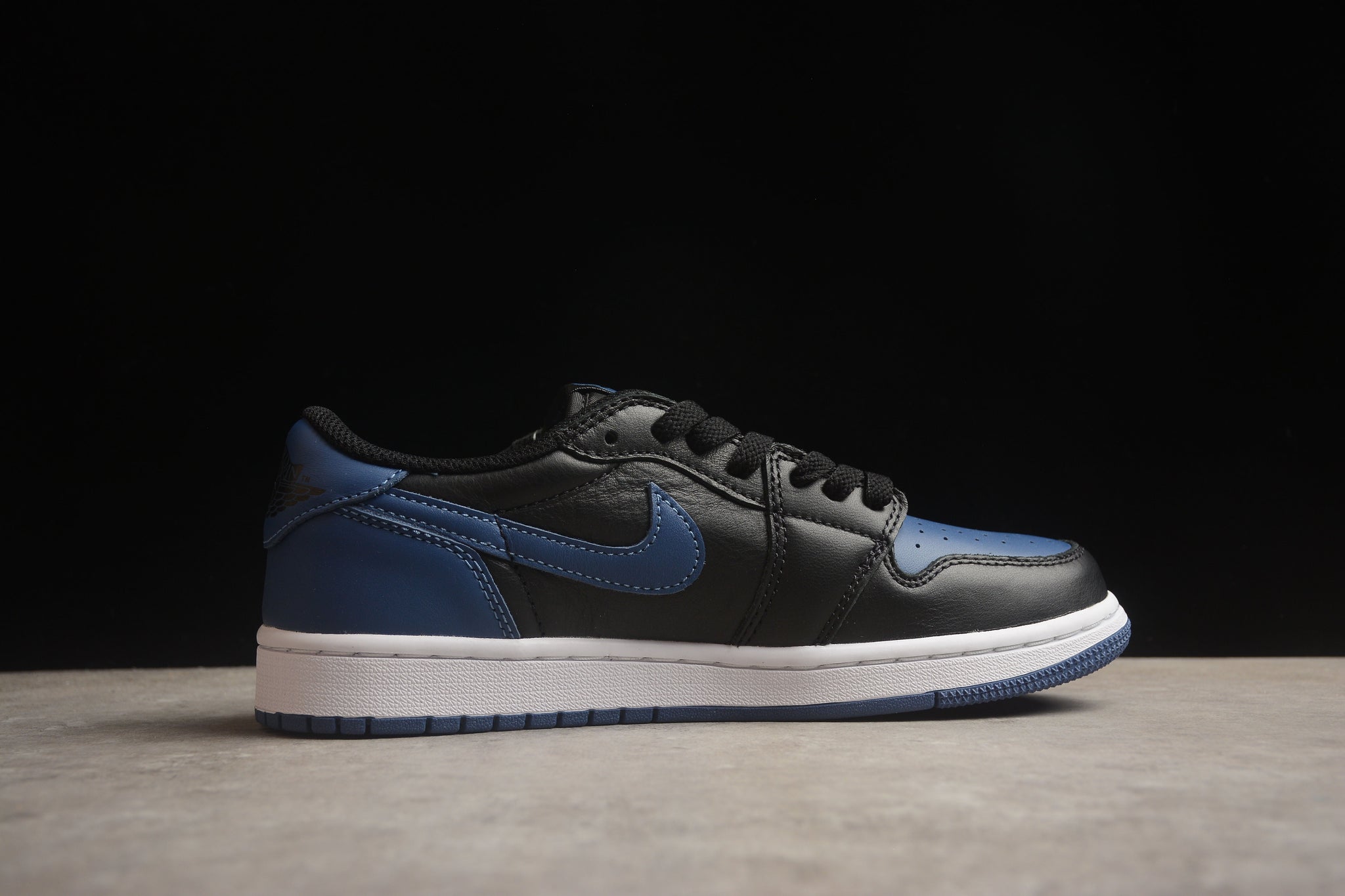 Air Jordan Low 1 Marine