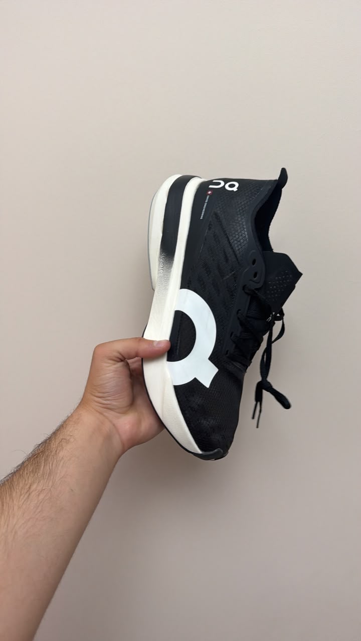 On CLoud Running Shoes Stock