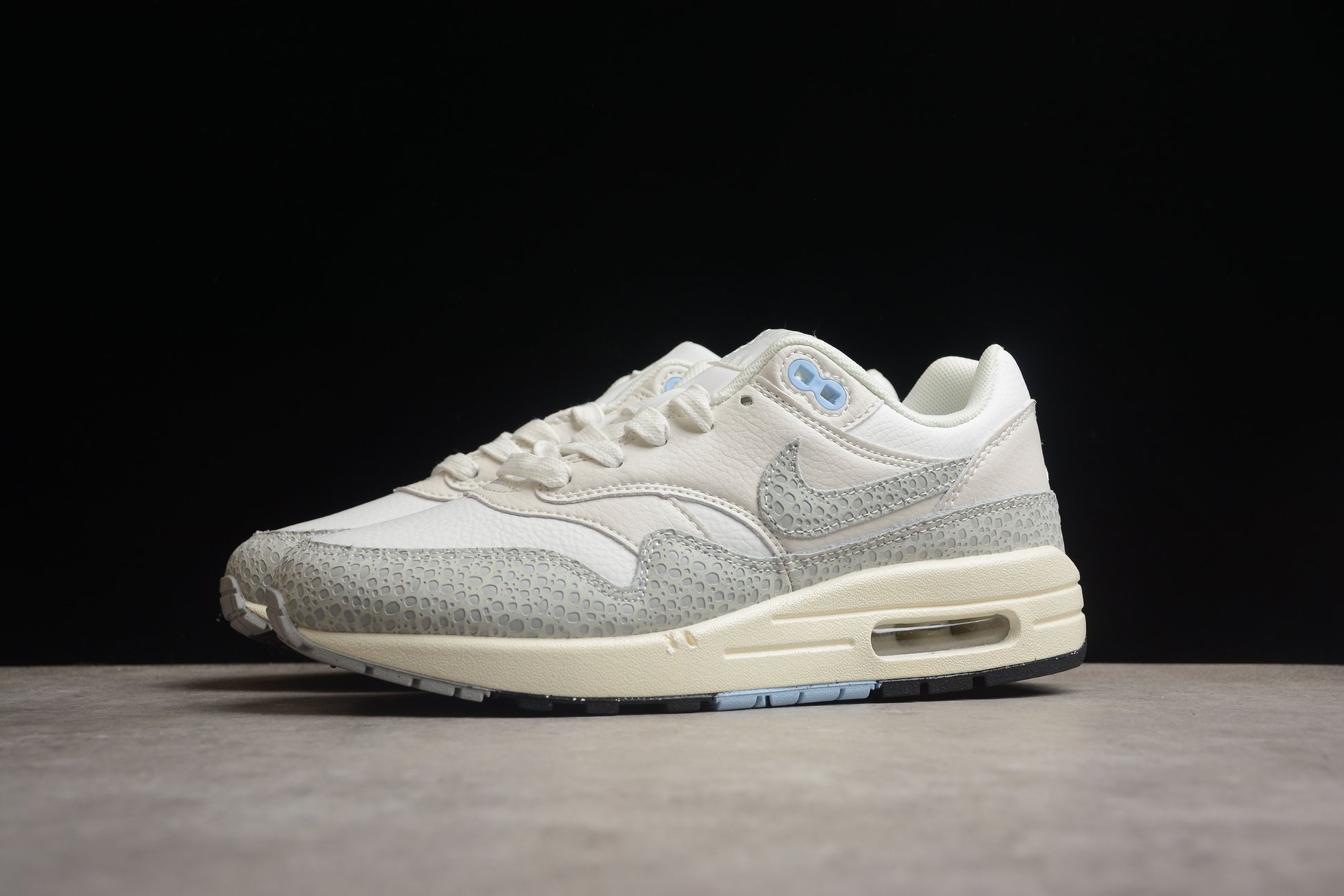 Nike Air max 1 grey