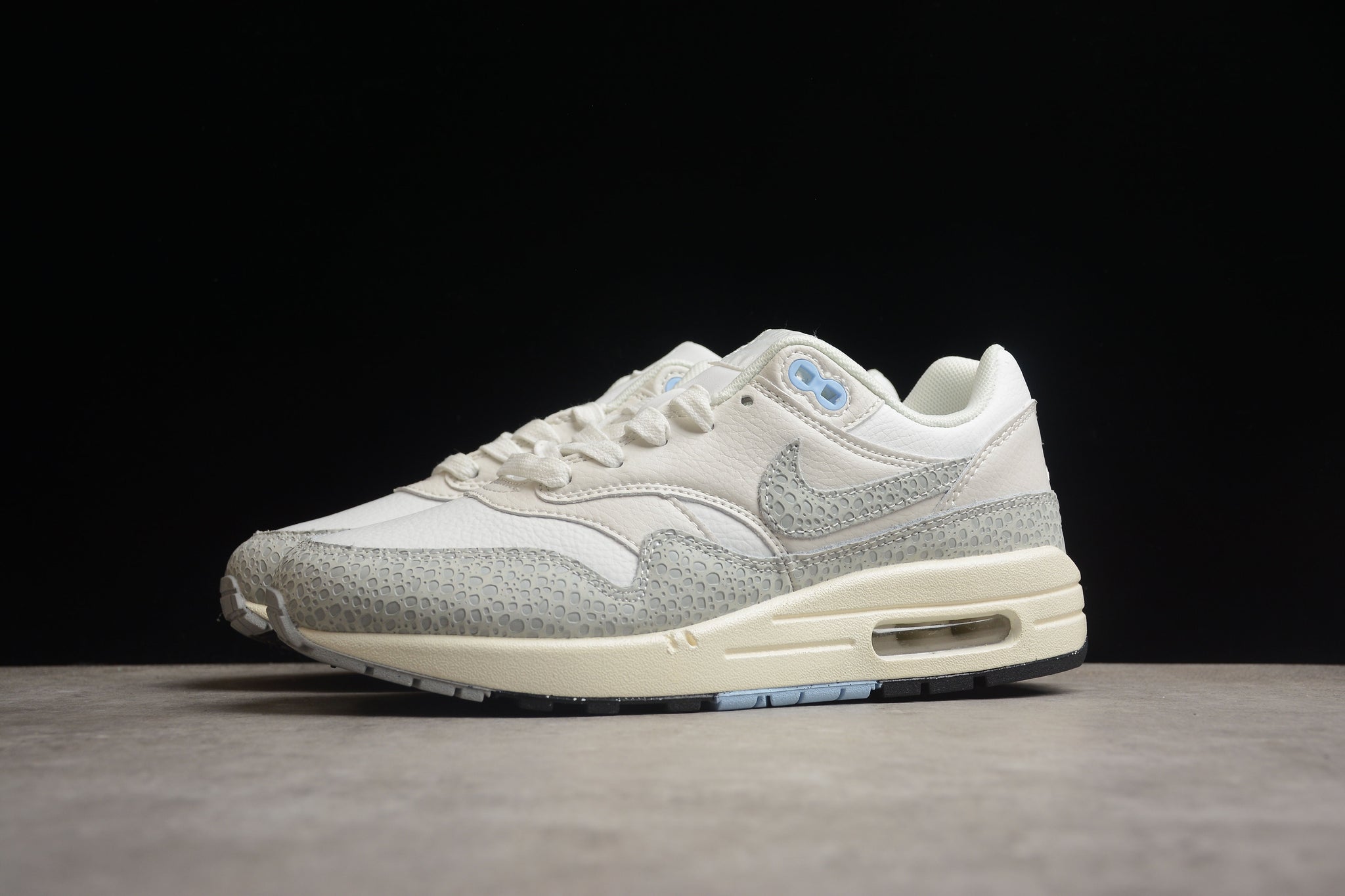 Nike Air max 1 grey