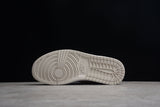 Air jordan mid teddy brown