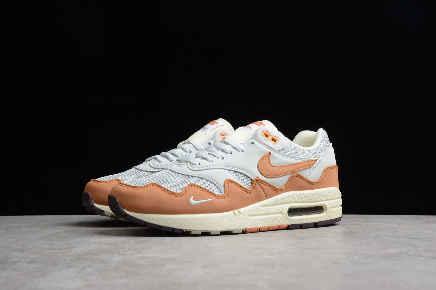 Nike Air max 1 camel