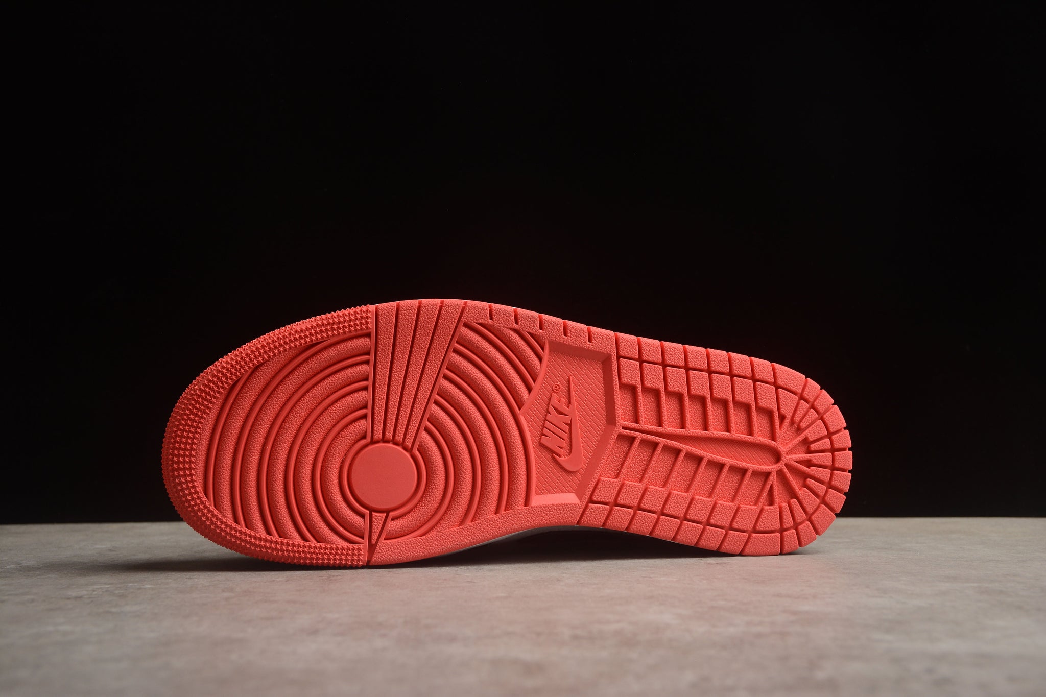 Air Jordan Low 1 marine et orange
