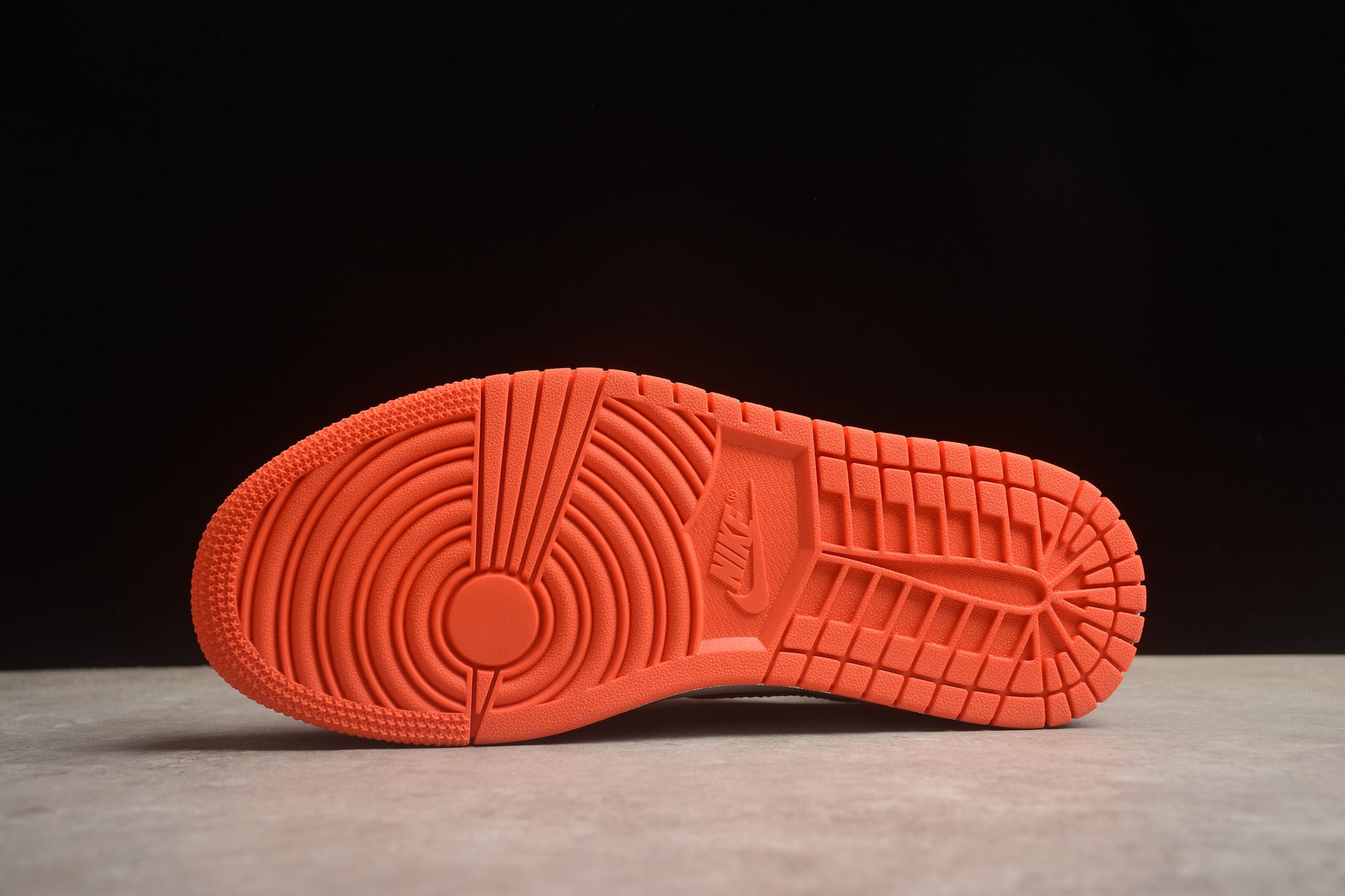 Air jordan low 1 orange