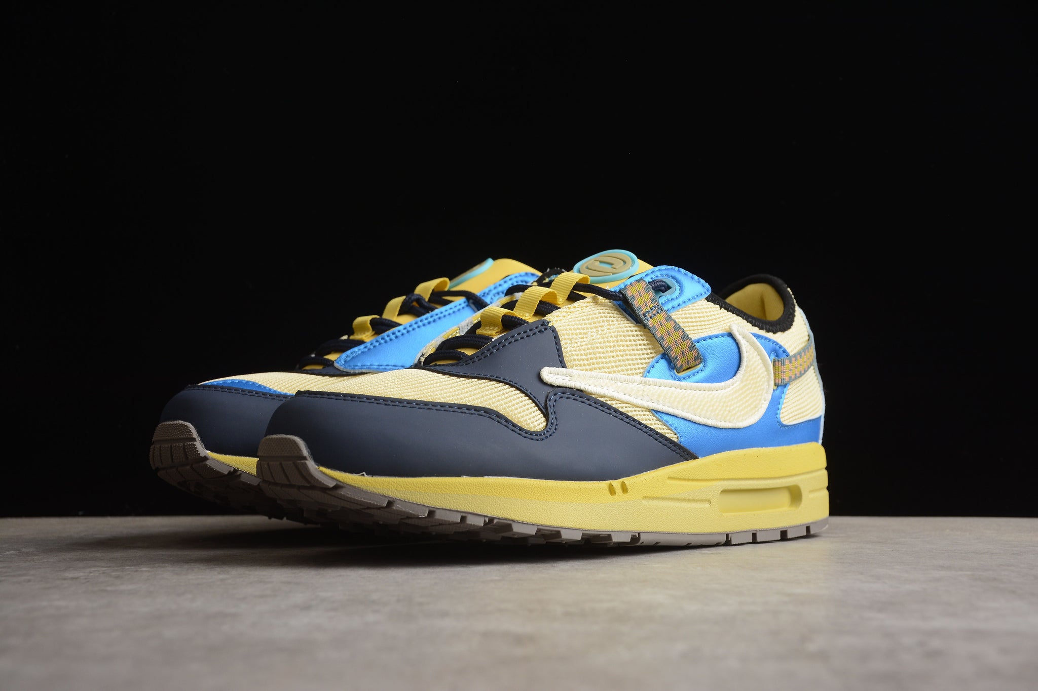 Nike Air max 1 x travis scott