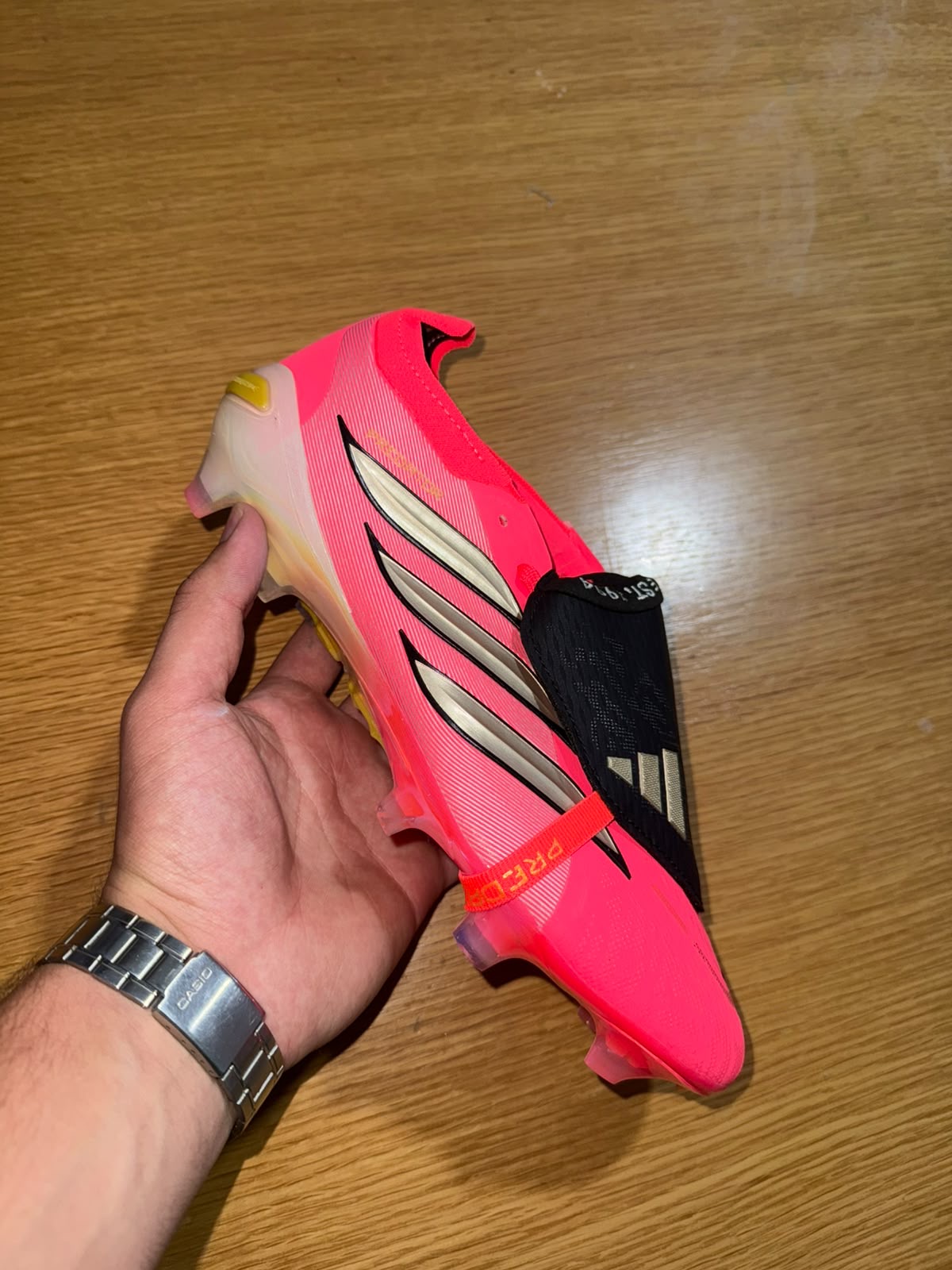 Adidas Predator Elite Stock
