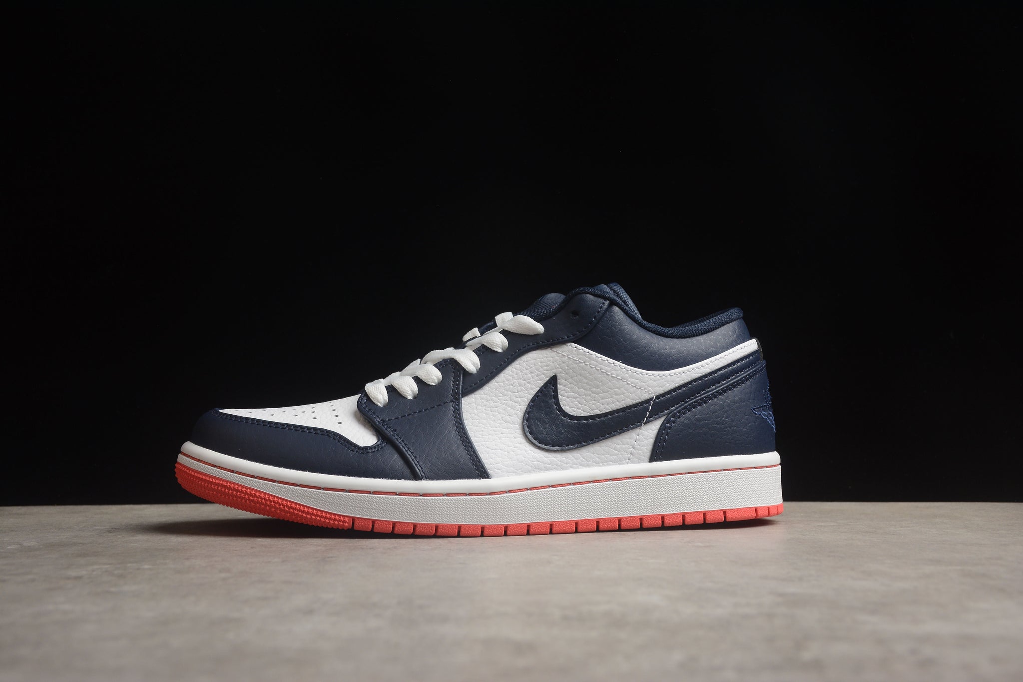 Air Jordan Low 1 marine et orange