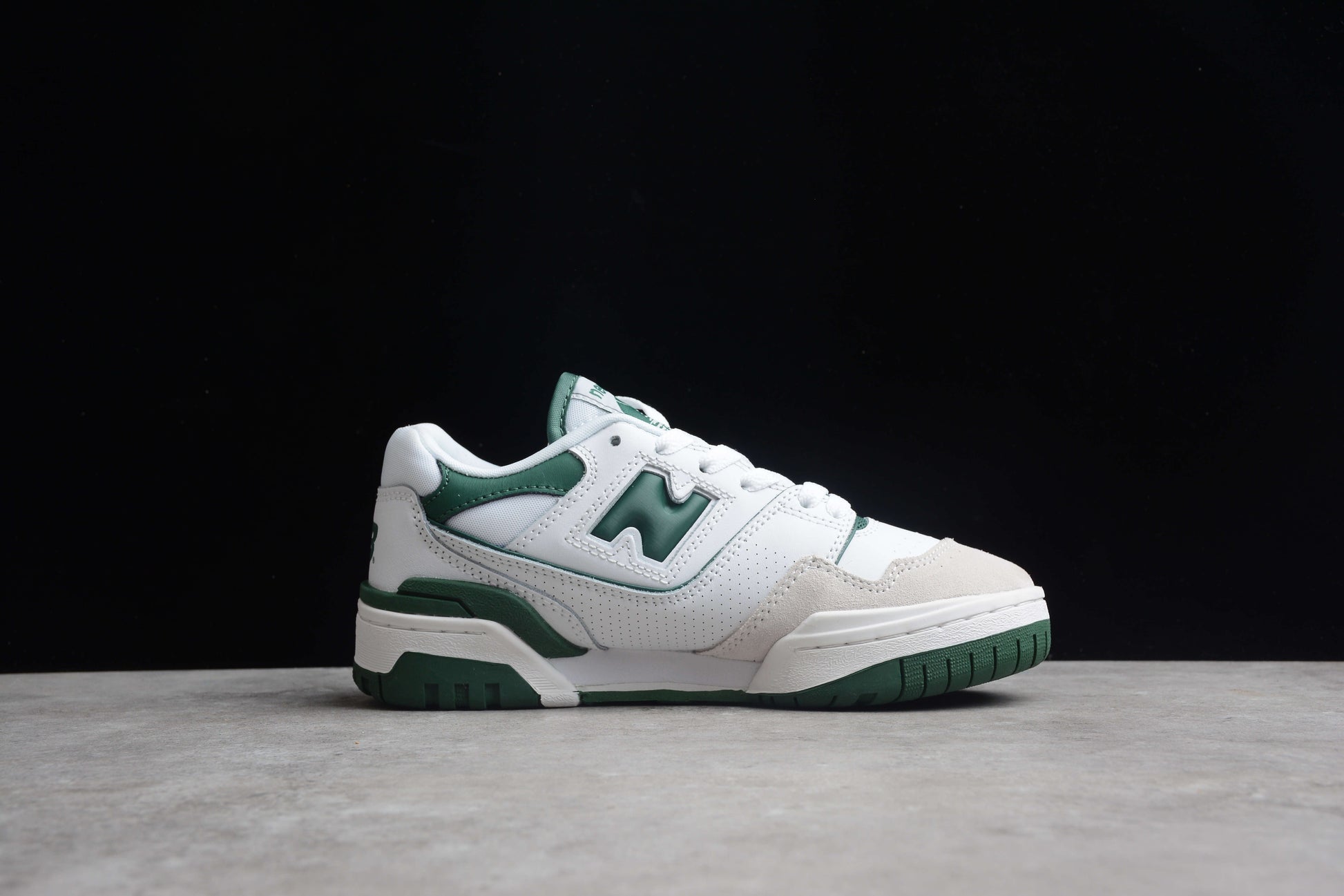 NB 550 green shoes