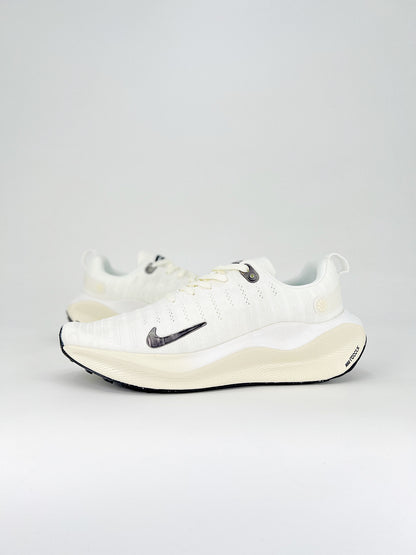 Nike REACTX INFINITY RUN 4