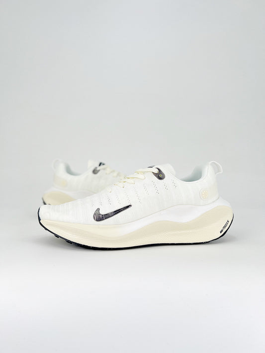 Nike REACTX INFINITY RUN 4