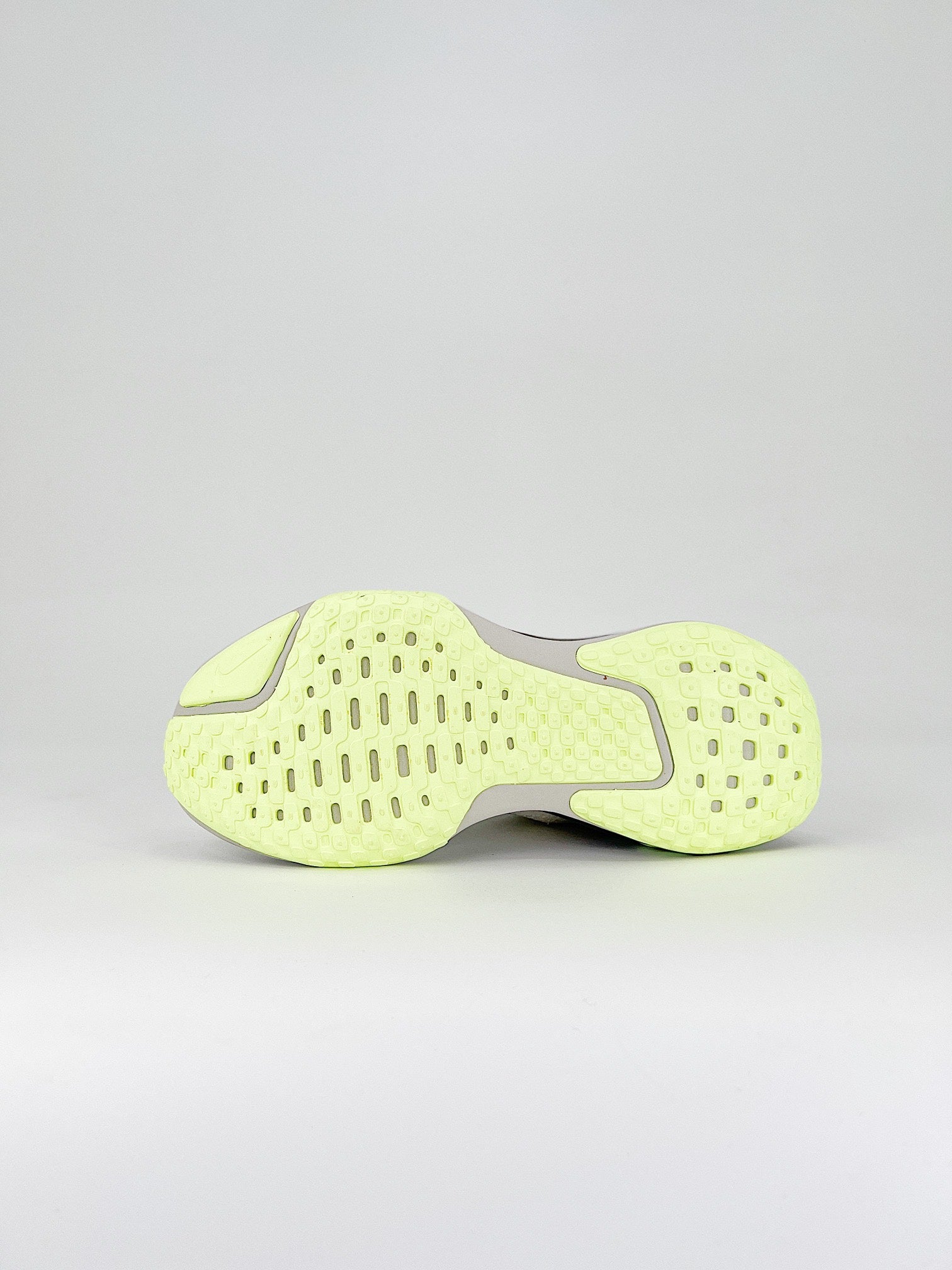 NK Zoom X Invincible Run Fk 3