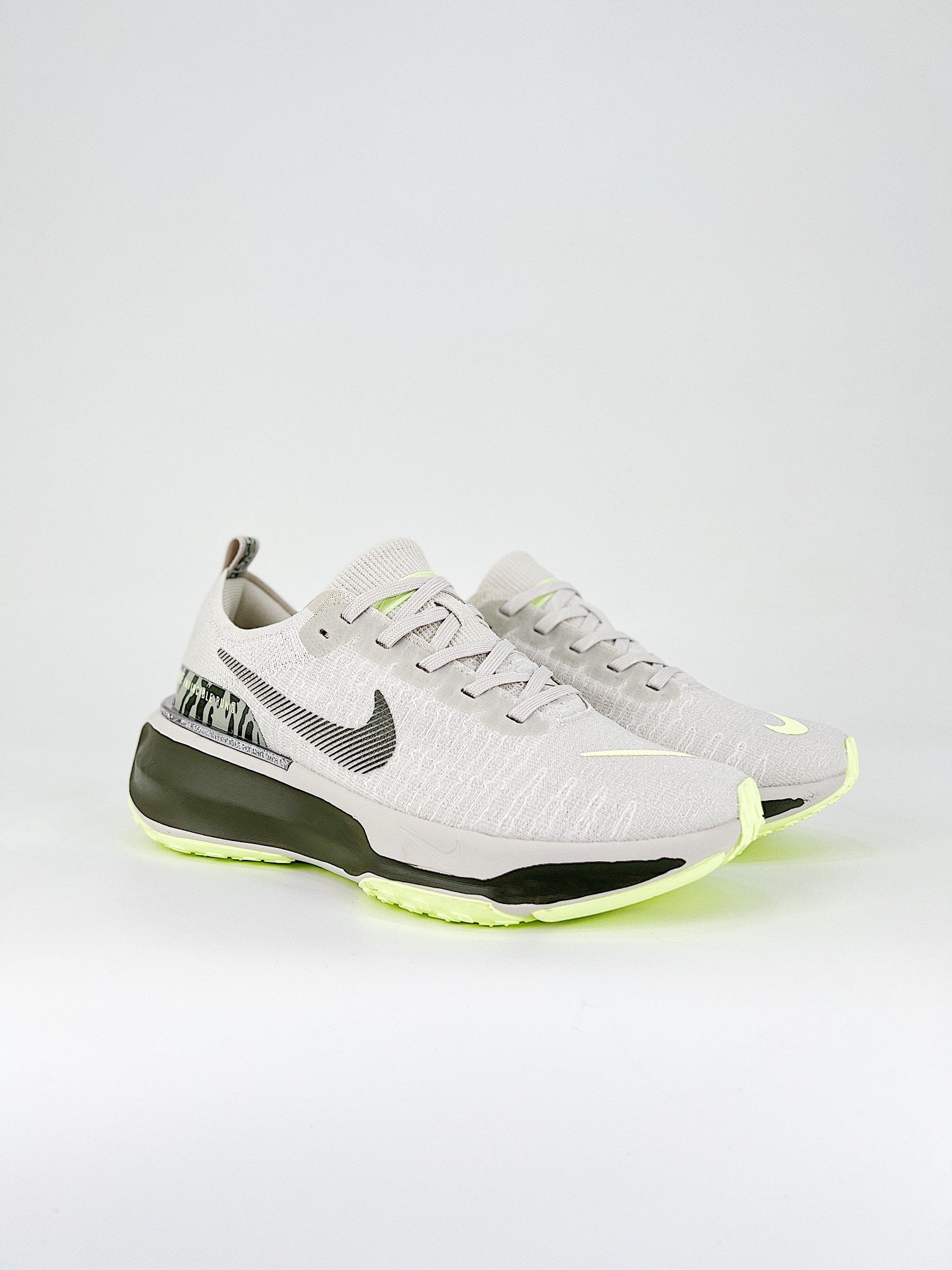 NK Zoom X Invincible Run Fk 3