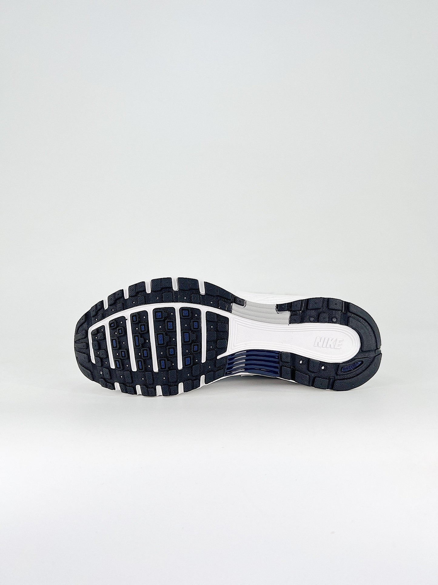 Nike P-6000