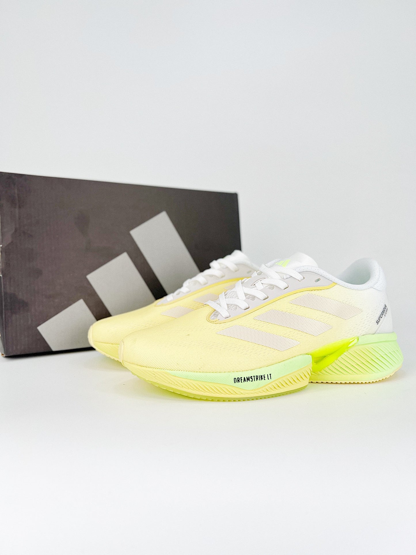 adidas Supernova Eterno