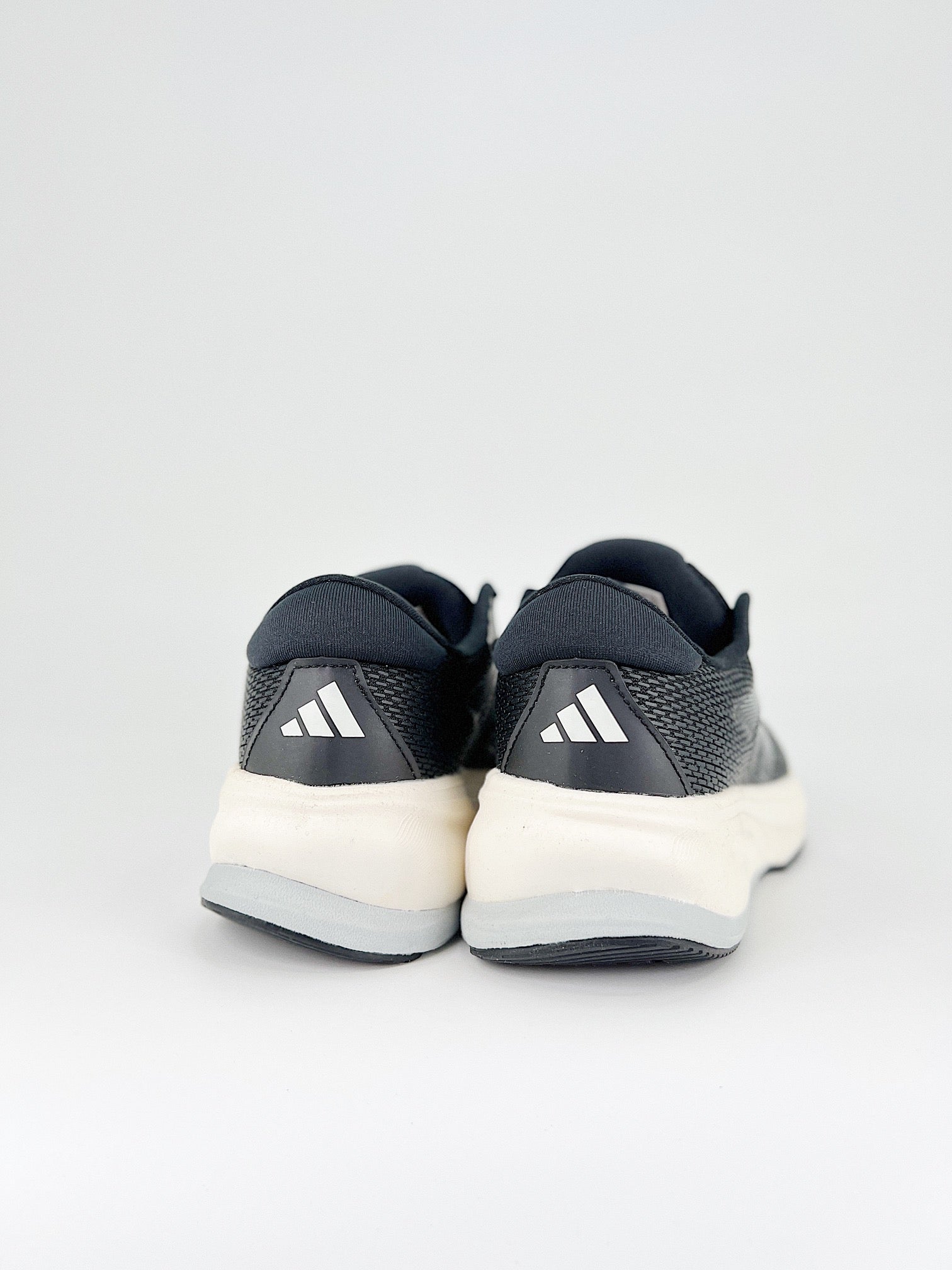 adidas Supernova