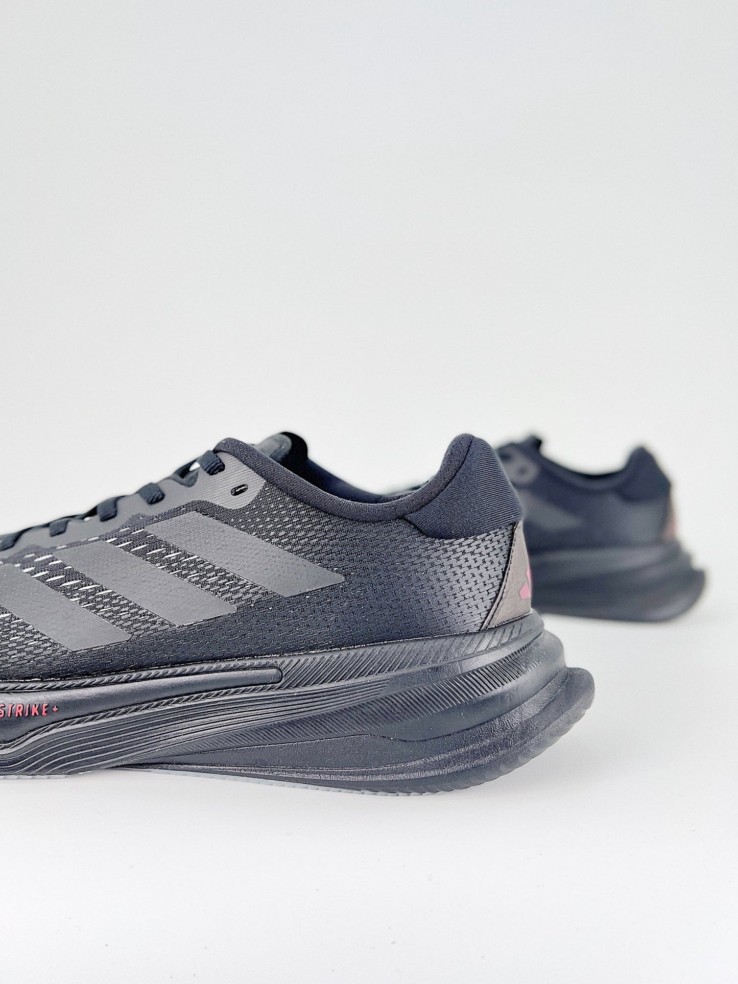 adidas Supernova
