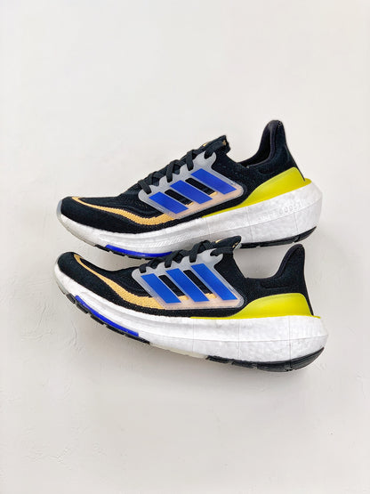 AD Ultra Boost Light UB2023