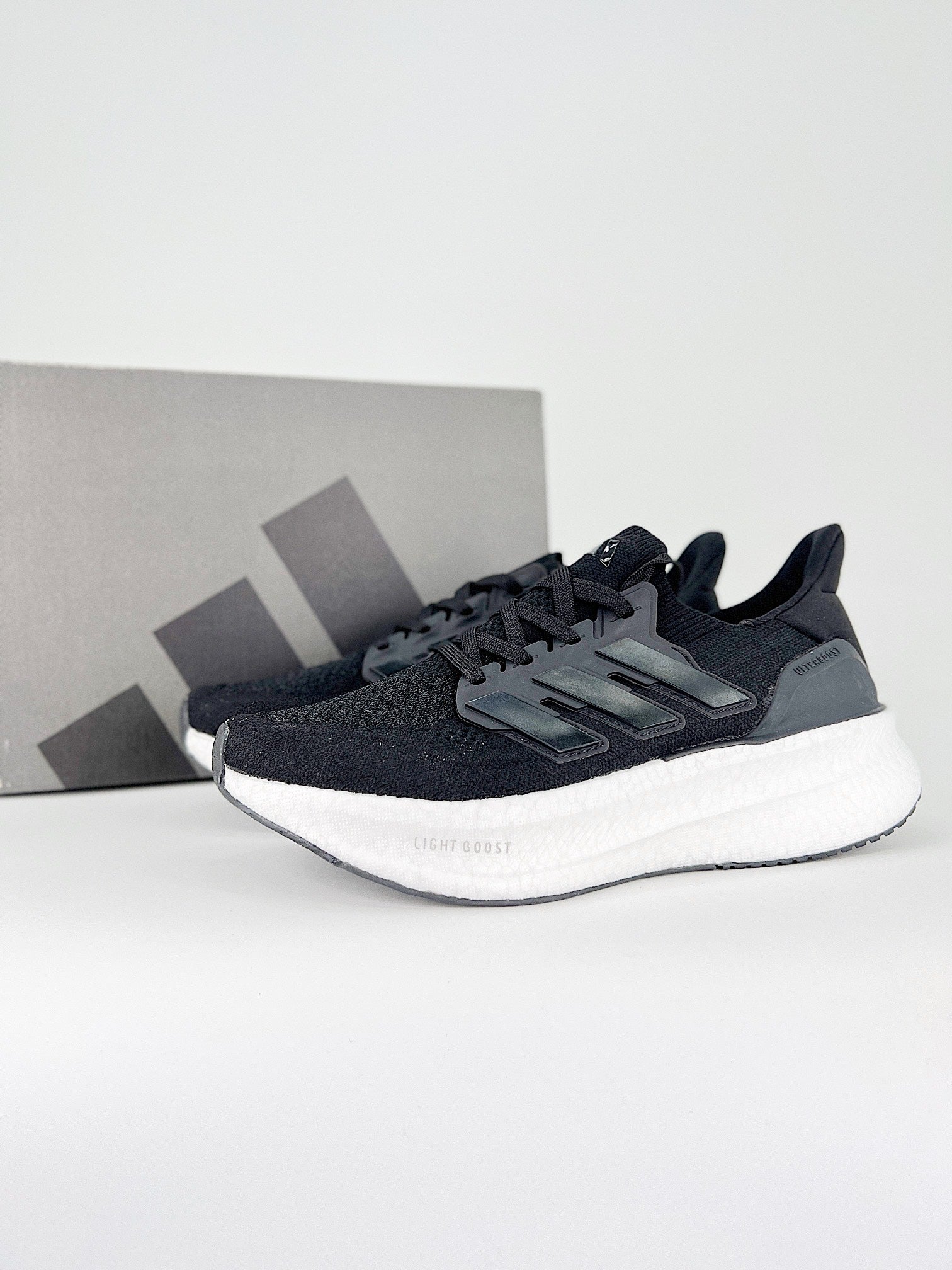 adidas Ultraboost 5.0
