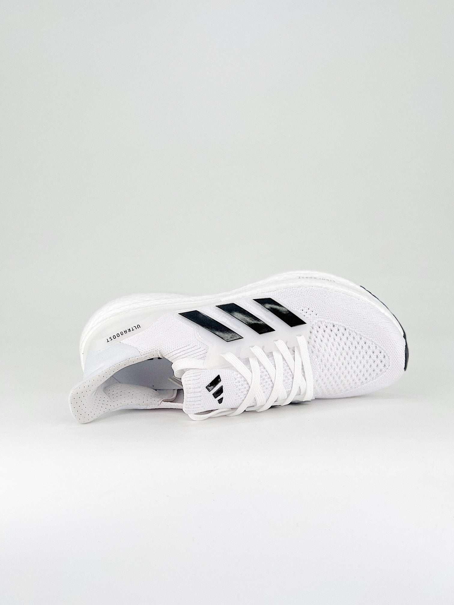 adidas Ultraboost 5.0