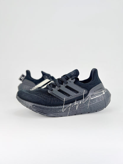 Adidas ULTRABOOST LIGHT