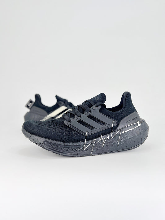 Adidas ULTRABOOST LIGHT