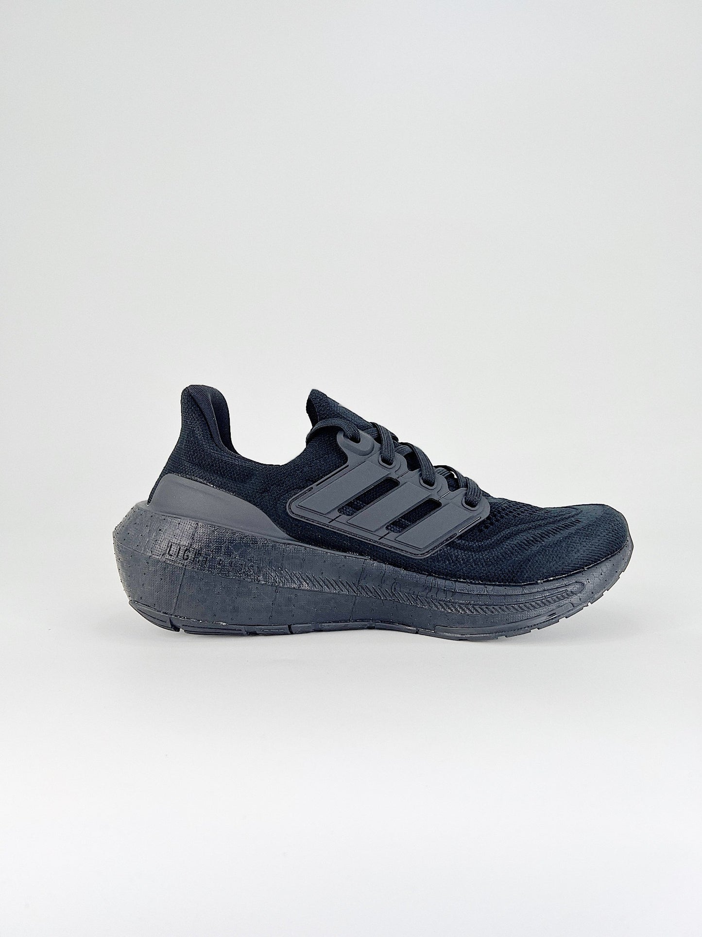Adidas ULTRABOOST LIGHT