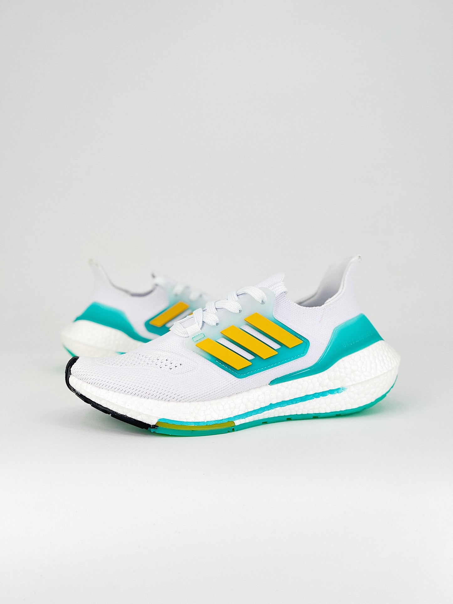 Adidas UltraBoost 21