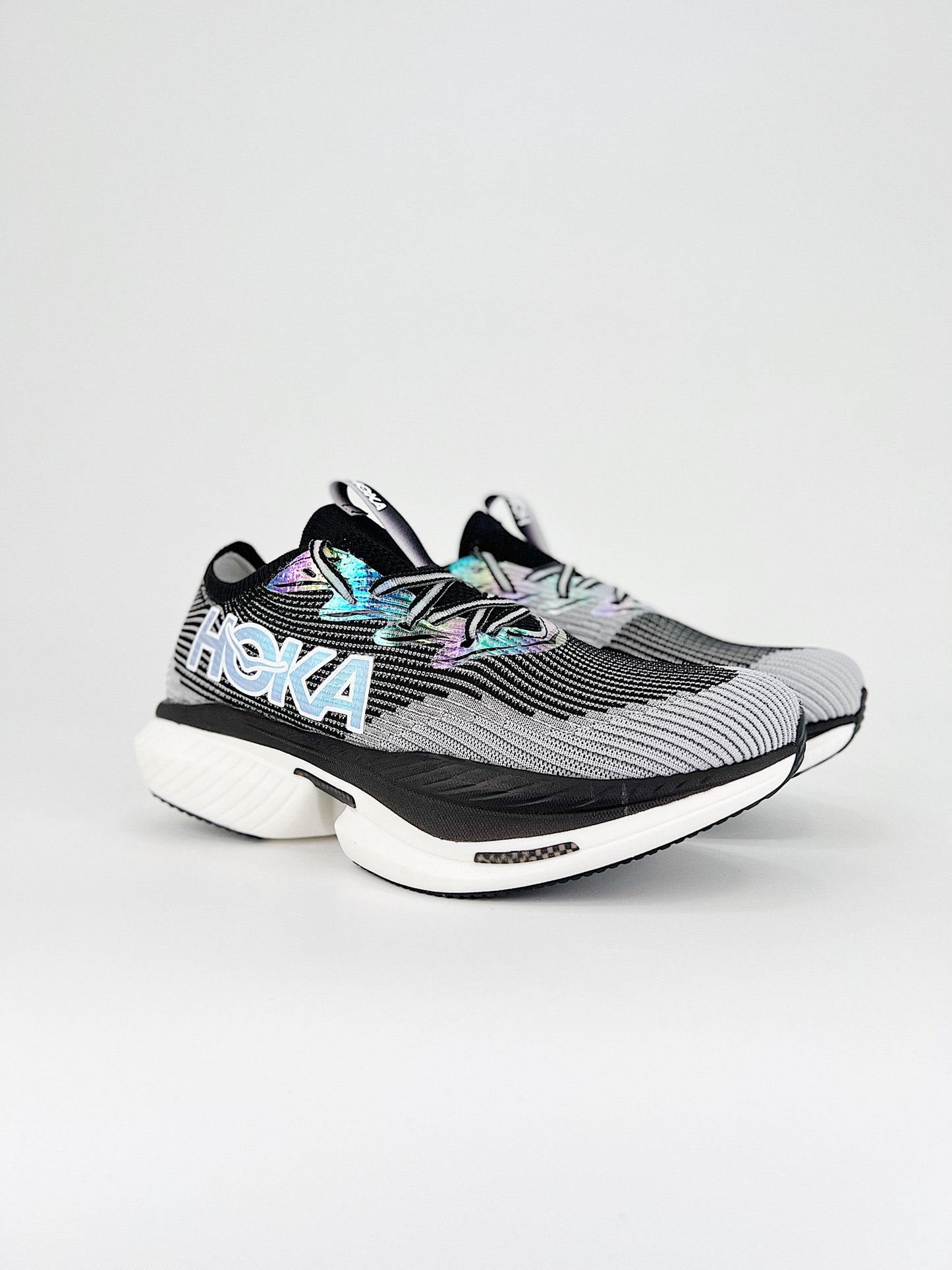 HOKA UCIELOX1