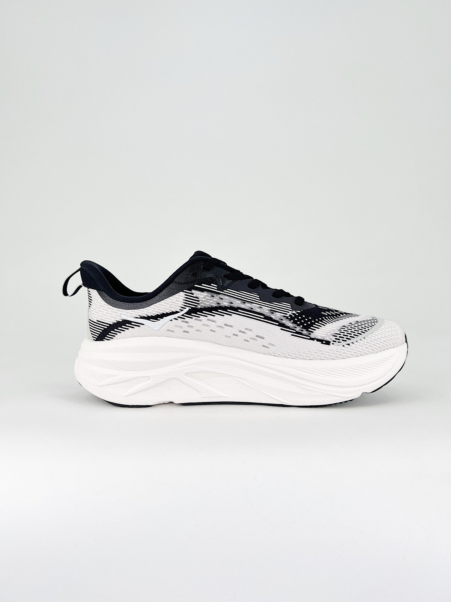 HOKA M SKYFLOW