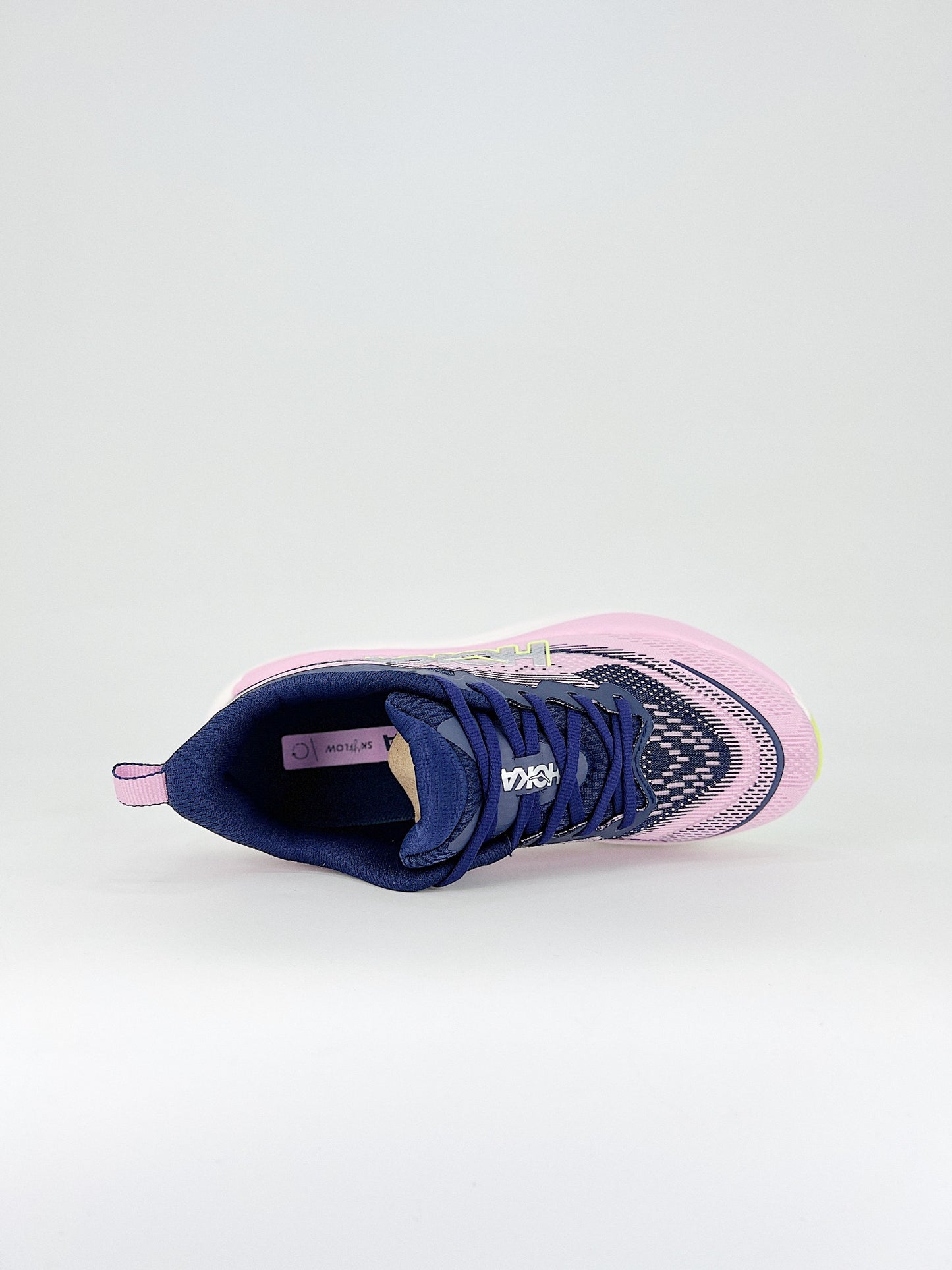 HOKA M SKYFLOW