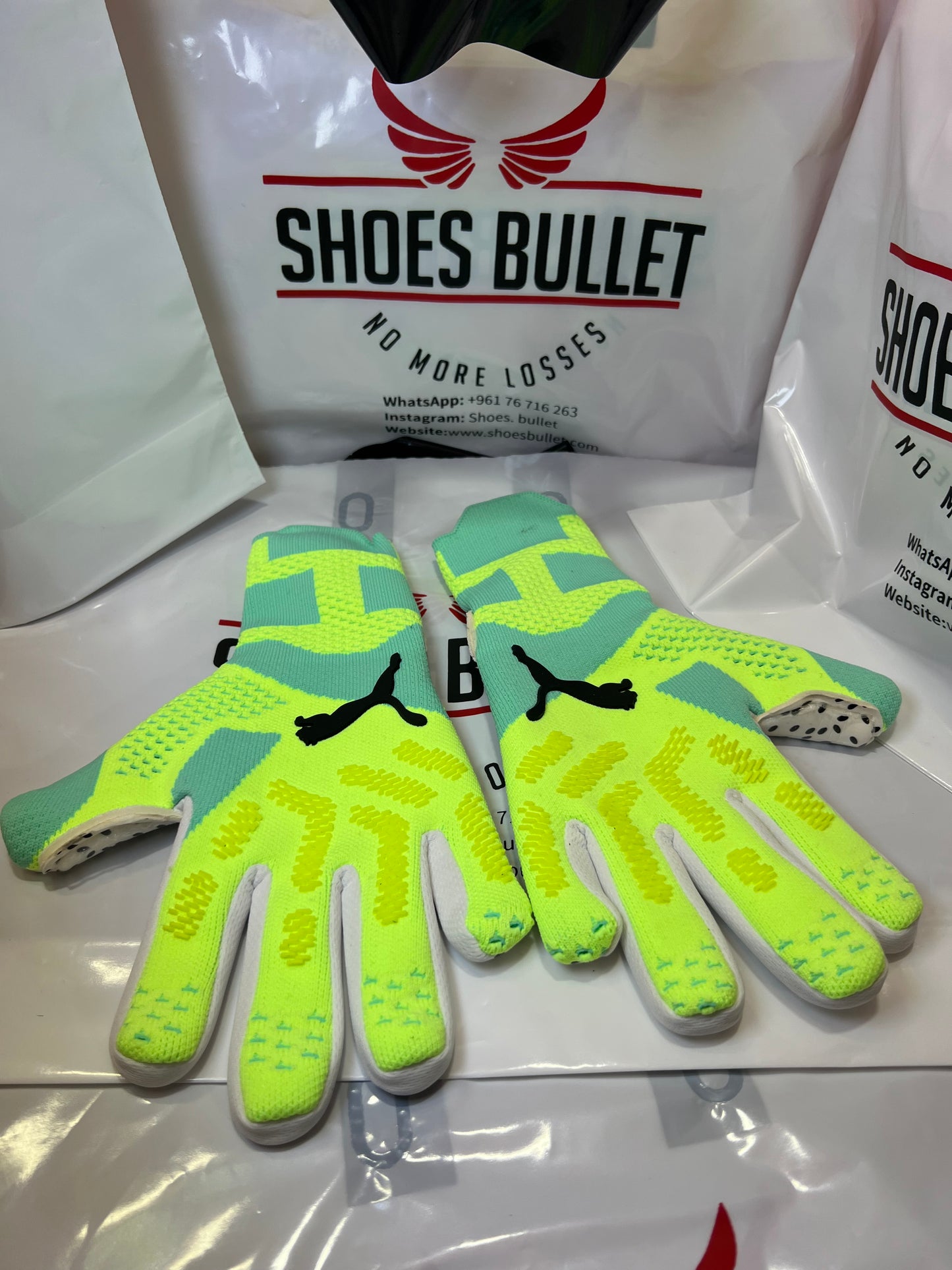 Football gloves