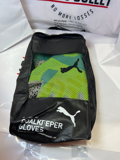 Football gloves