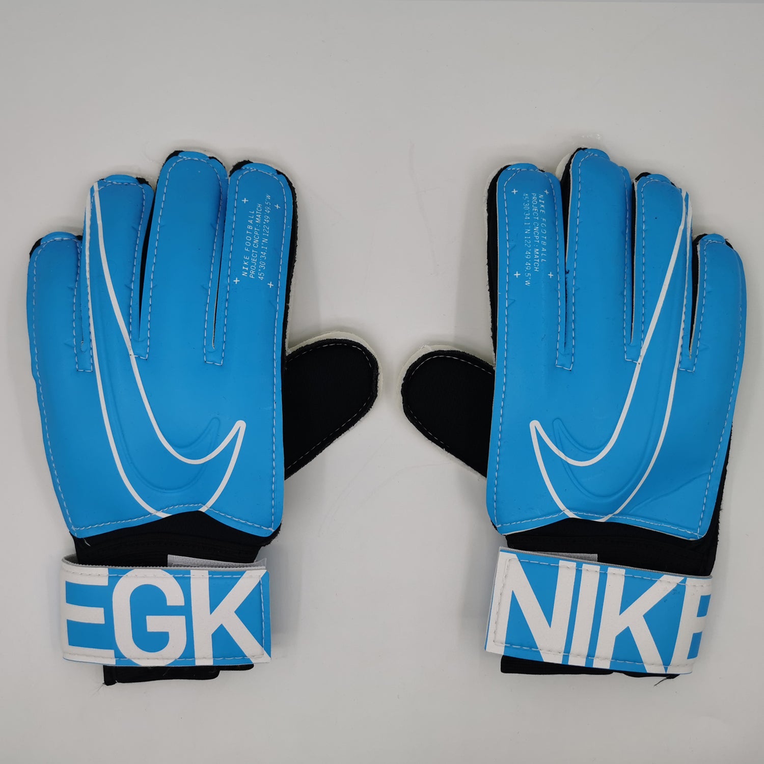 nike gloves blue