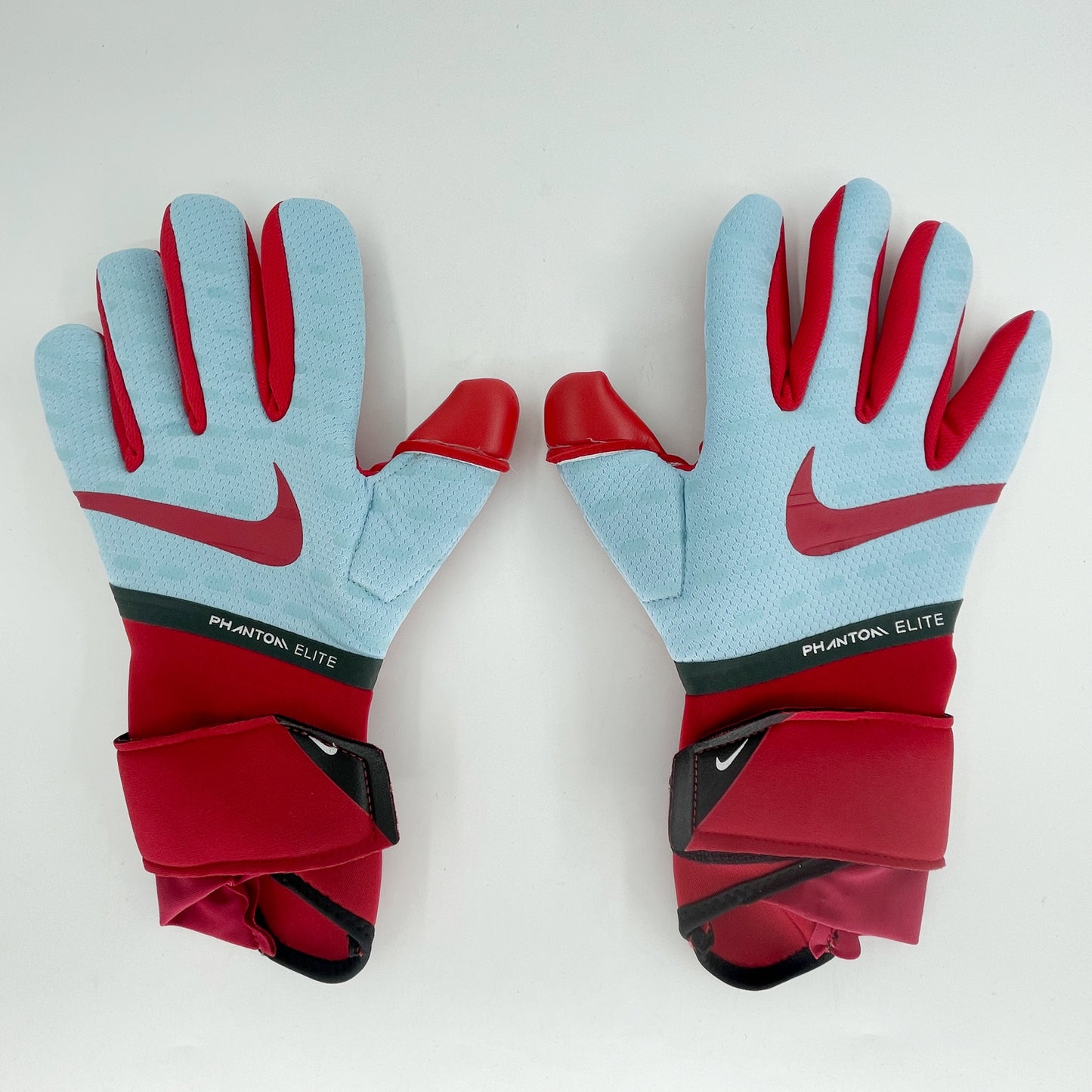 nike gloves blue and red