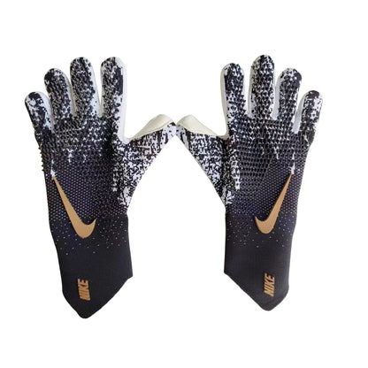 nike gloves black and white