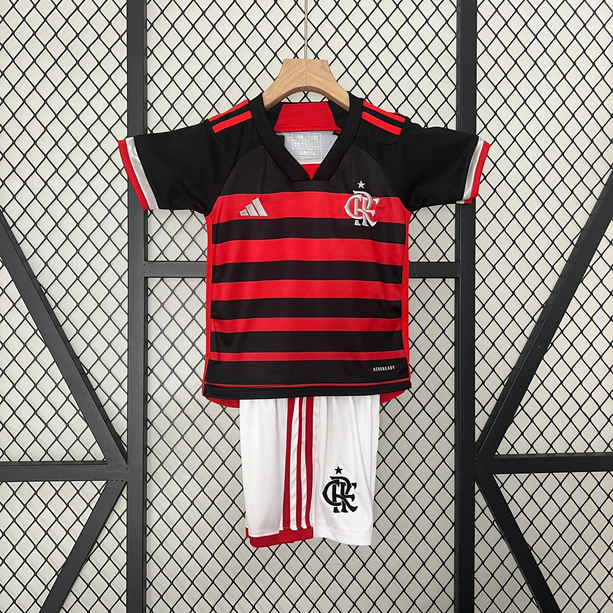 24/25 kids flamengo home size: 16-28