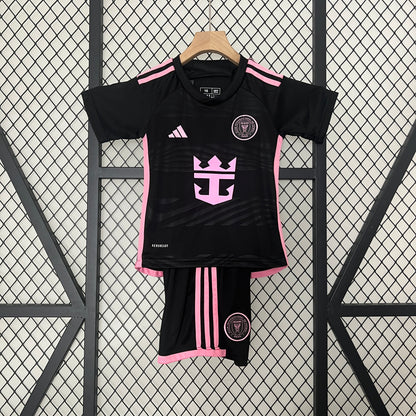 24/25 kids Miami away size: 16-28