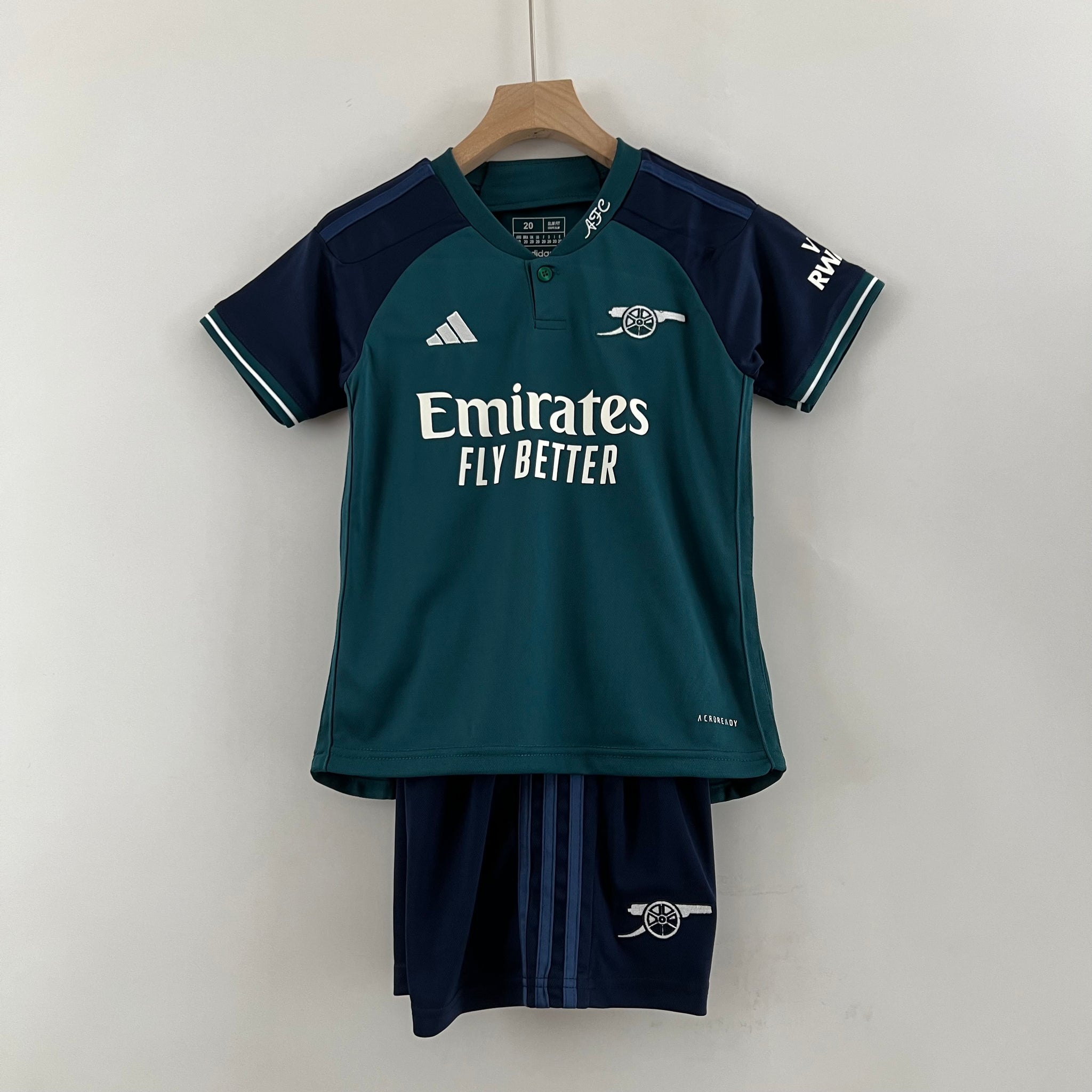 23/24 kids Arsenal third away size: 16-28