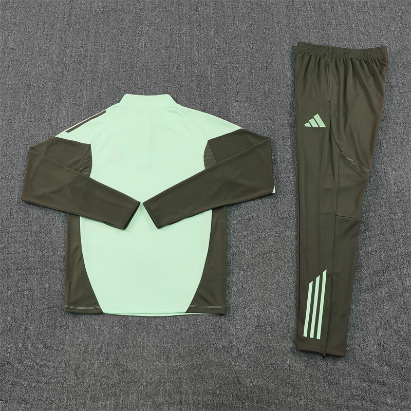 Real Madrid Tracksuit 2025/26
