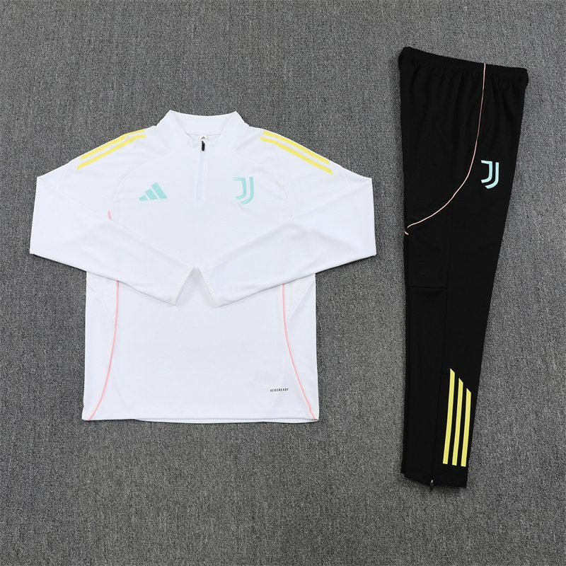 Juventus Tracksuit 2025/26