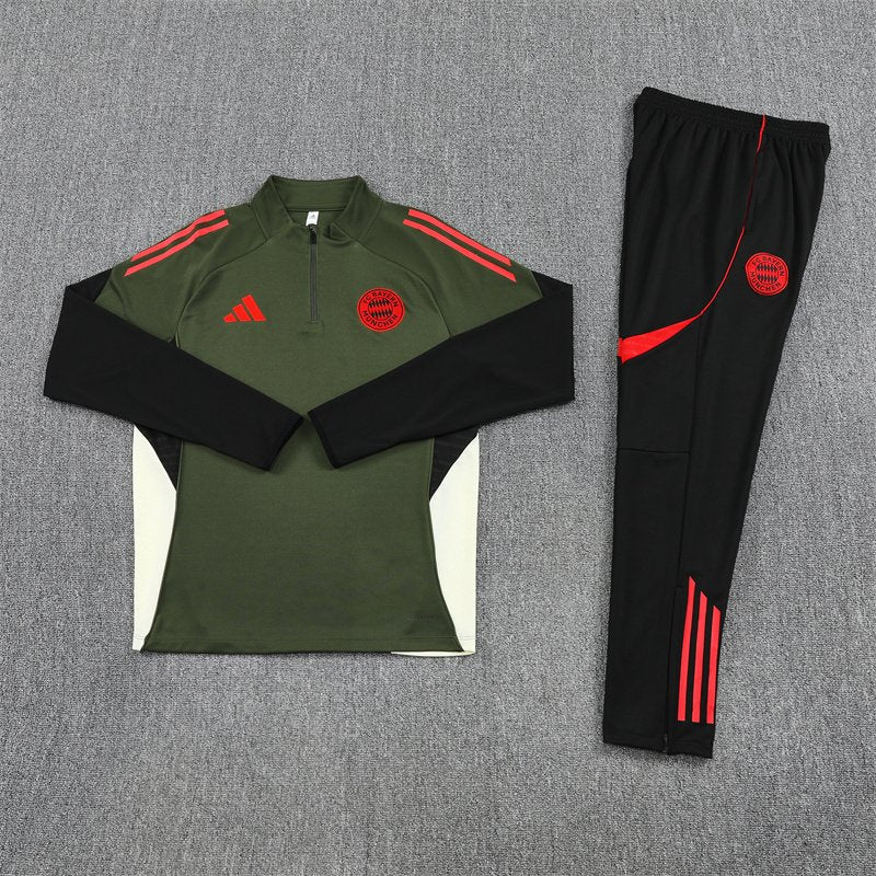 Bayern Munich Tracksuit 2025/26