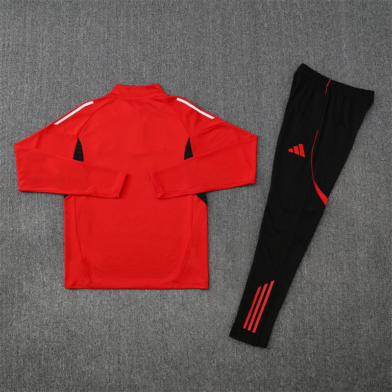 Manchester United Tracksuit 2025/26