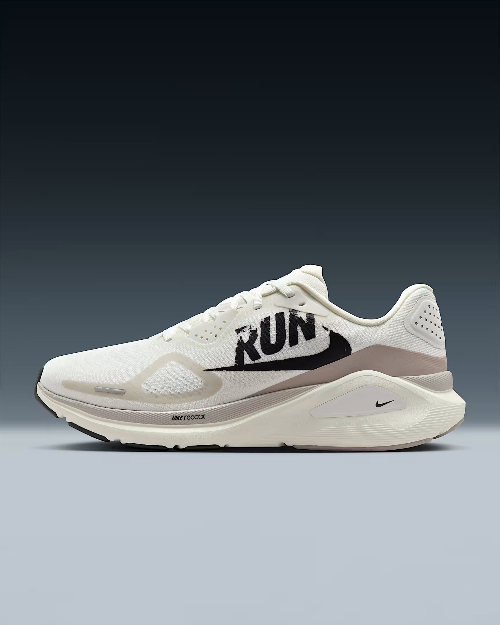 Nike Structure 26