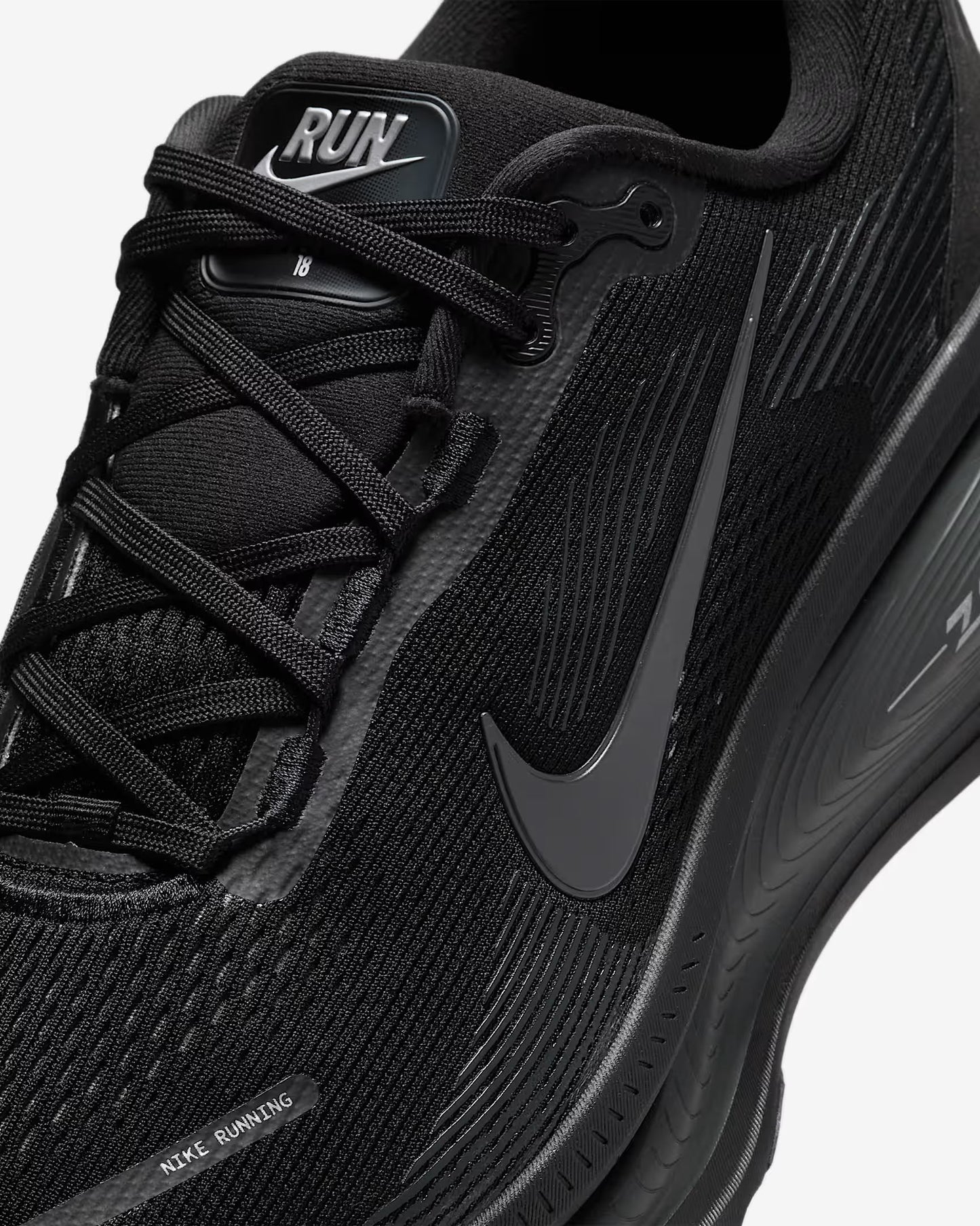 Nike Vomero 18