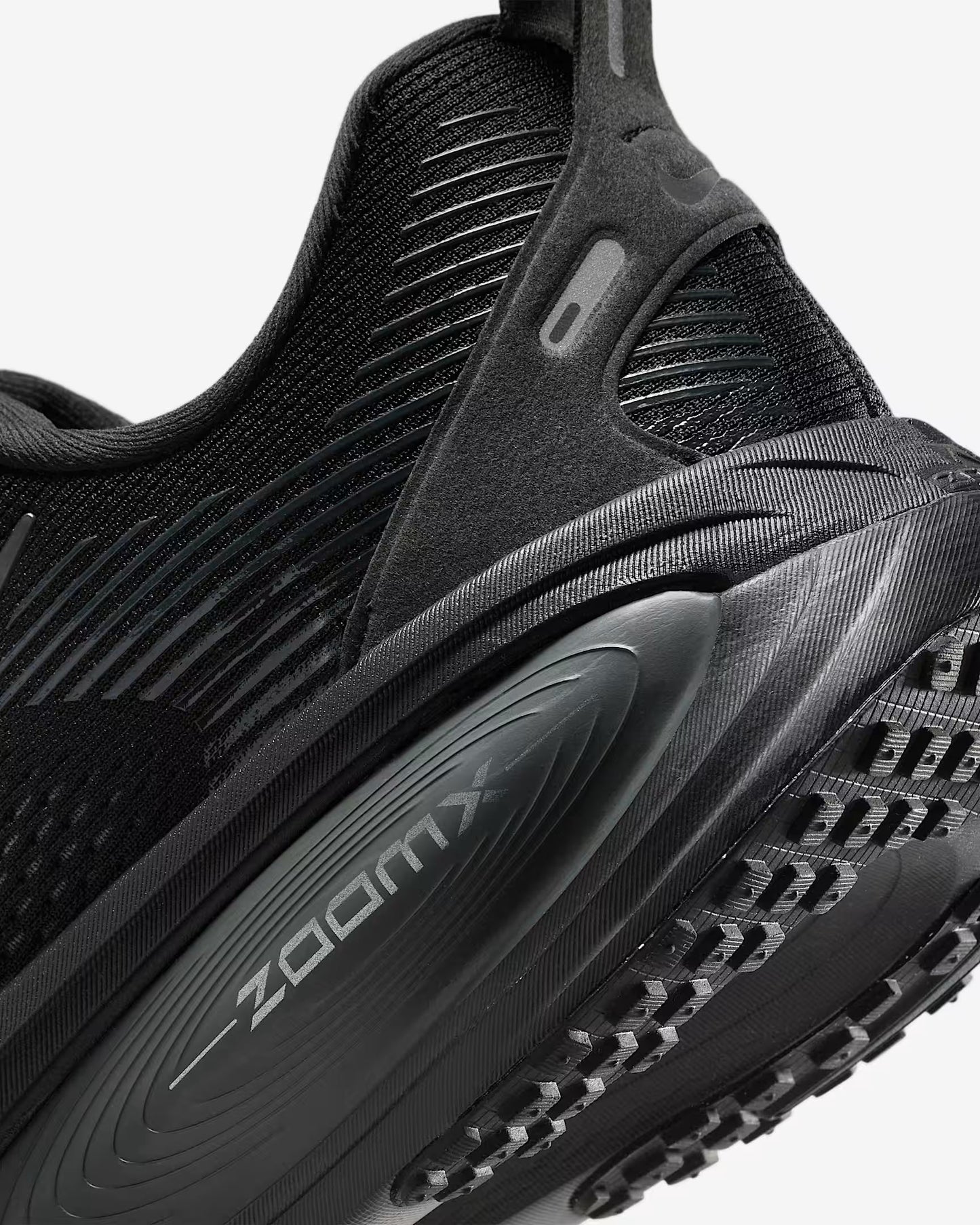 Nike Vomero 18