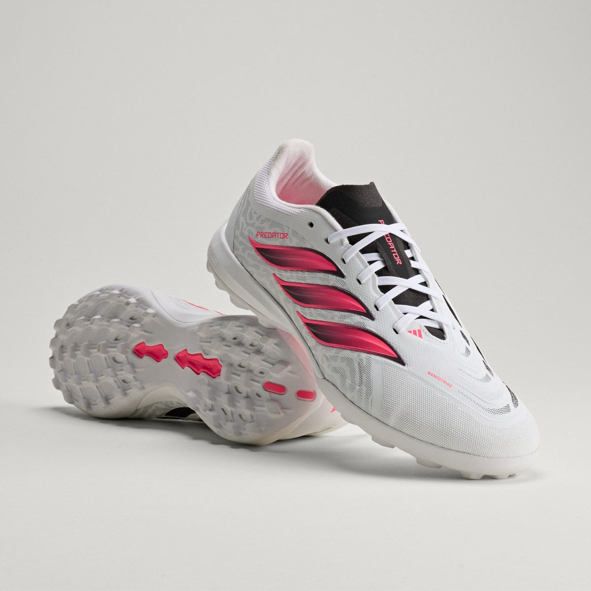 PREDATOR LEAGUE Turf Soccer Cleats