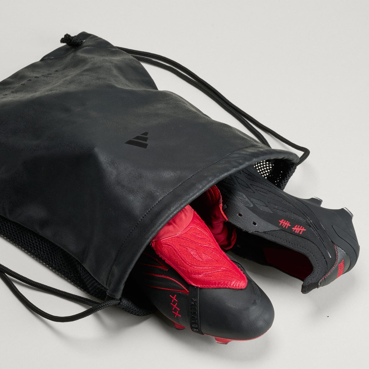 Predator Elite Fold-Over Tongue Firm Ground Cleats