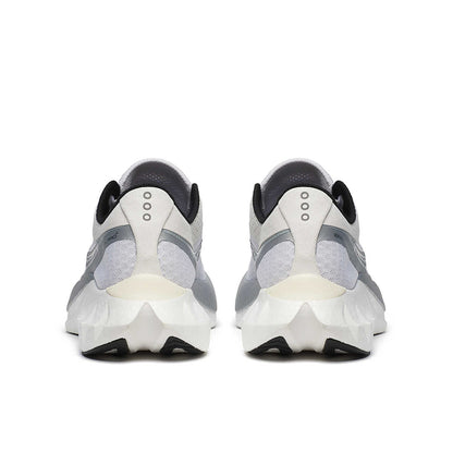 Saucony Endorphin Pro 4